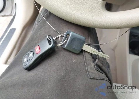 2010 Nissan Versa 1.8S z USA, uszkodzony, nr VIN 3N1BC1CPXAL377411